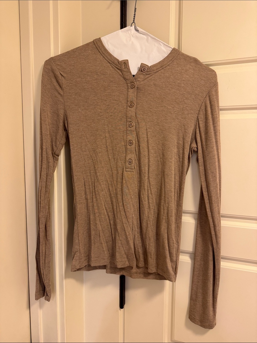 Universal Thread Long-Sleeve Henley Top in Taupe Brown